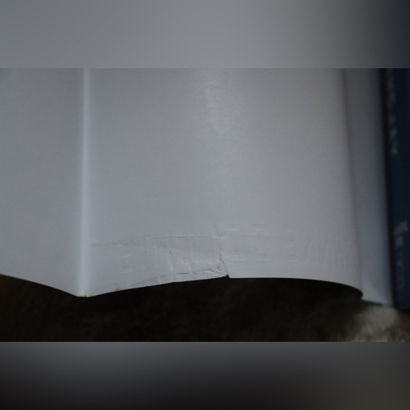 The Hunger Games Trilogy Hard Cover Box Set. Written by Suzanne Collins - Picture 14 of 15